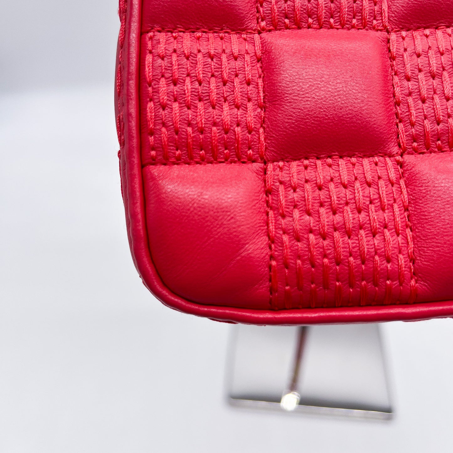 LOUIS VUITTON M59049レザーポシェット トロカ ピンク #21