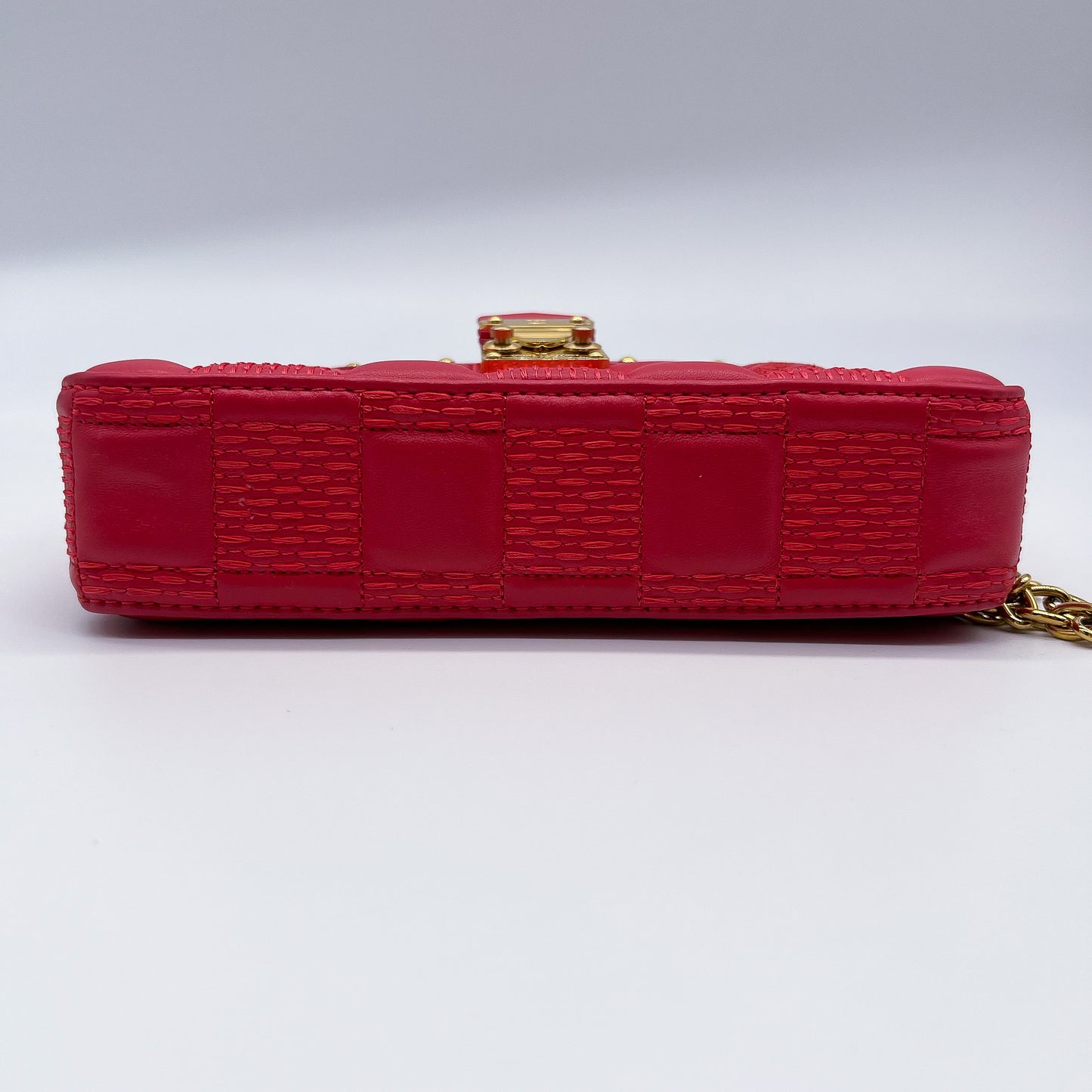 LOUIS VUITTON M59049レザーポシェット トロカ ピンク #21