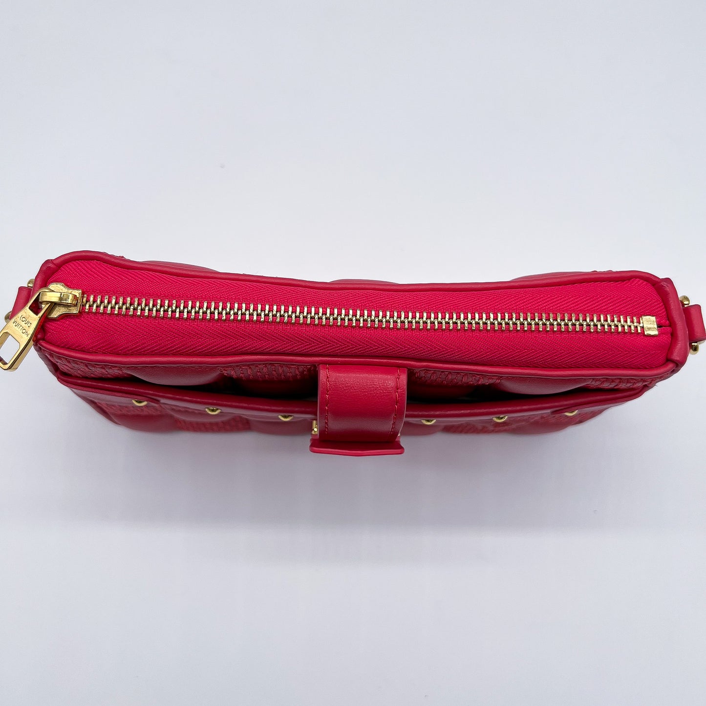 LOUIS VUITTON M59049レザーポシェット トロカ ピンク #21