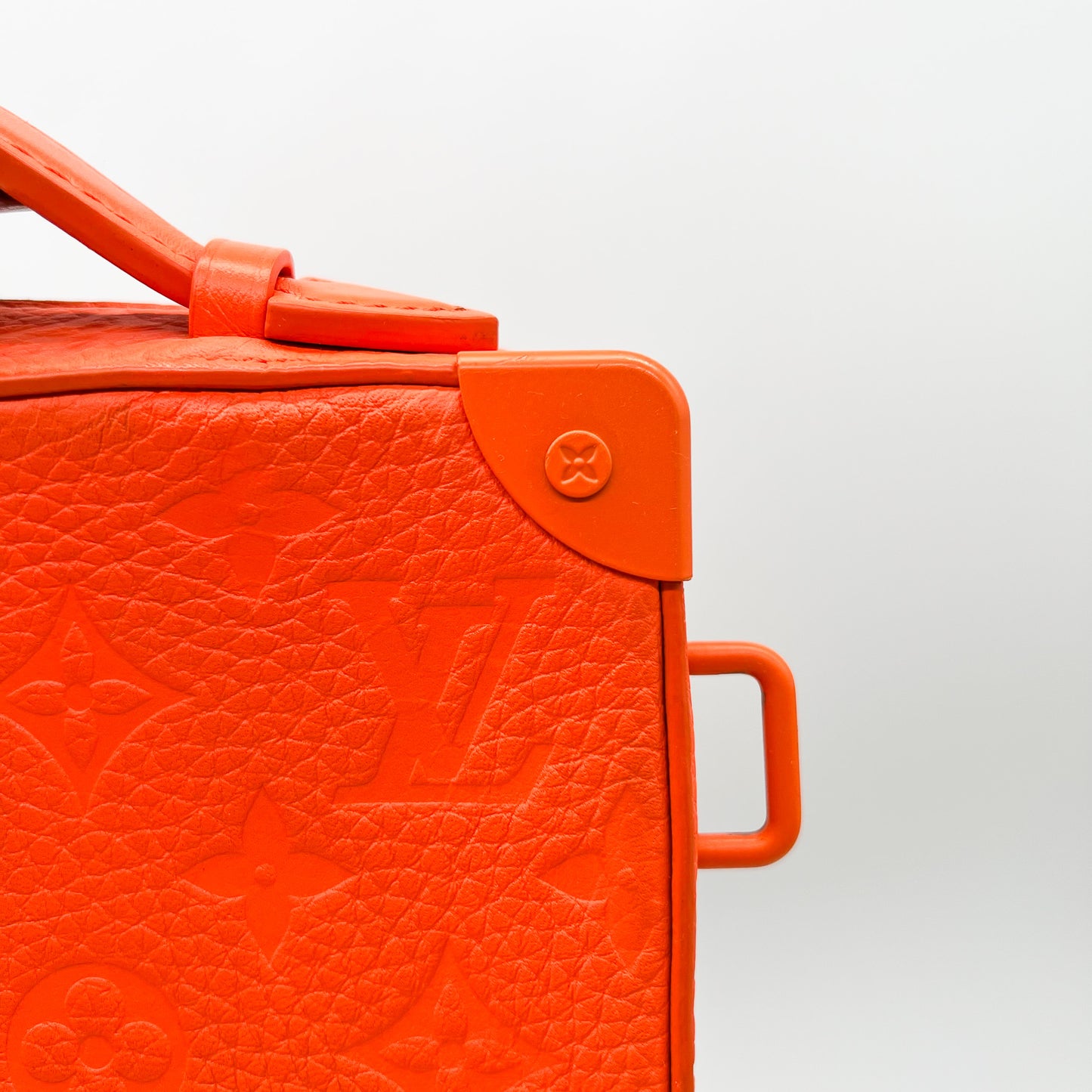 LOUIS VUITTON トリヨンモノグラム M20956 ショルダーバッグ #52